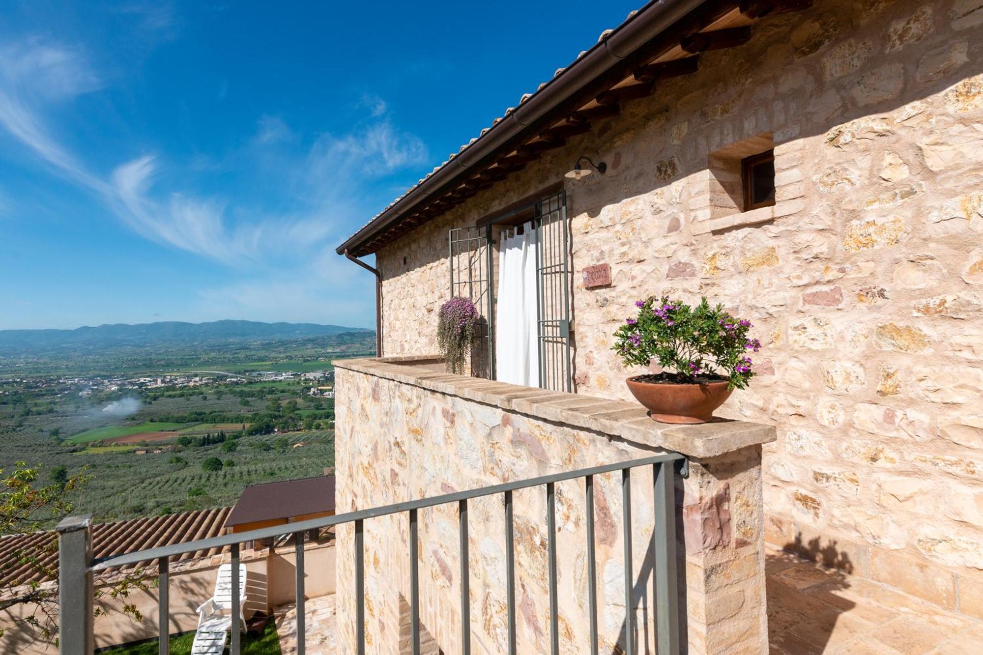 Le Terrazze Di Cancellara Foligno Exterior photo